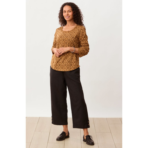 Kesari Matelassé Pull-On Crop Pant - Charcoal black